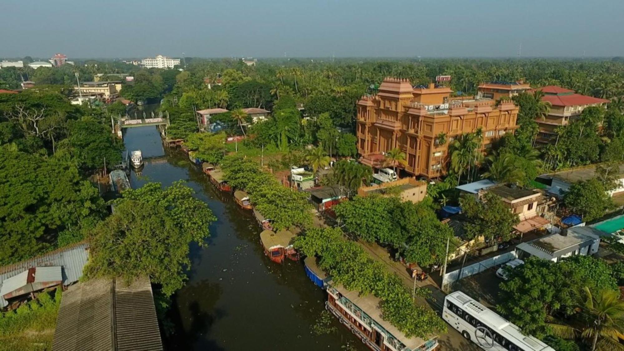 Haveli Backwater Resort Alappuzha Zewnętrze zdjęcie